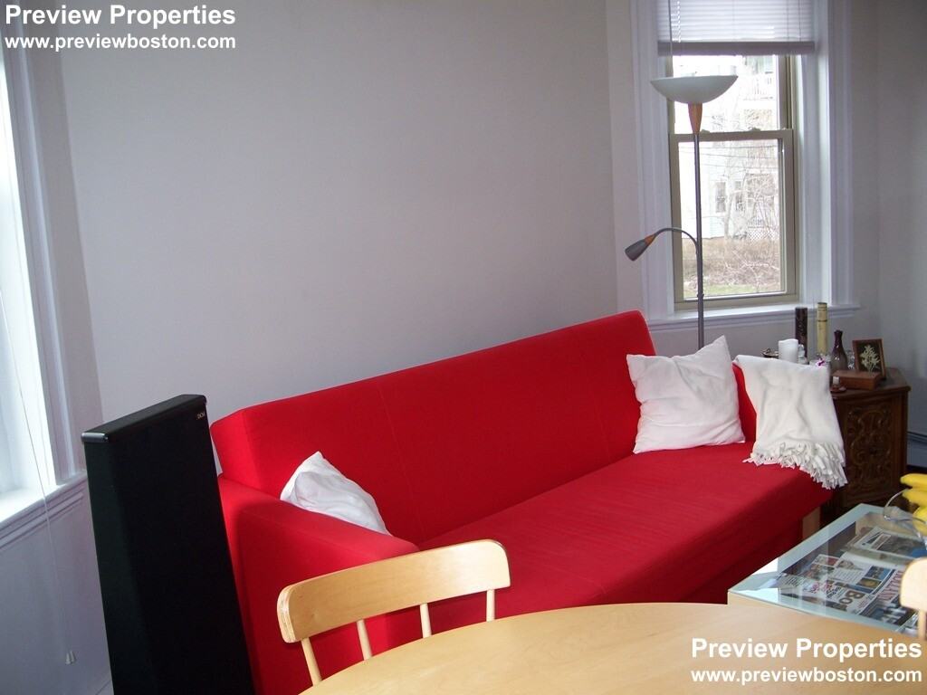Colborne Rd #12P - Photo 2 of 10