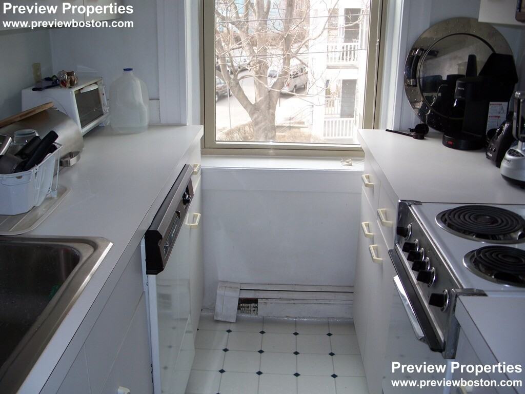 Colborne Rd #12P - Photo 6 of 10