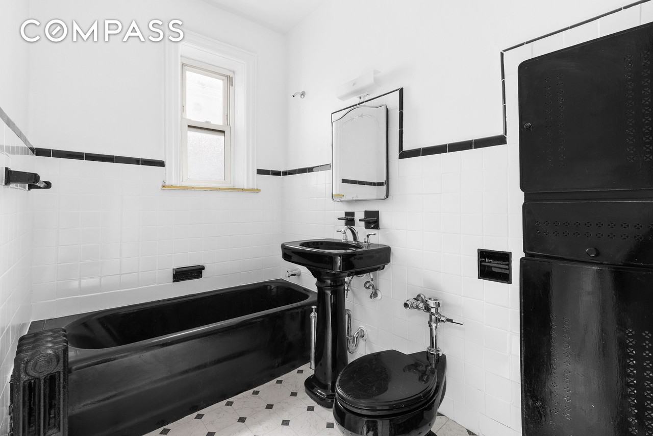 124 Terrace Pl #2 - Photo 6 of 7