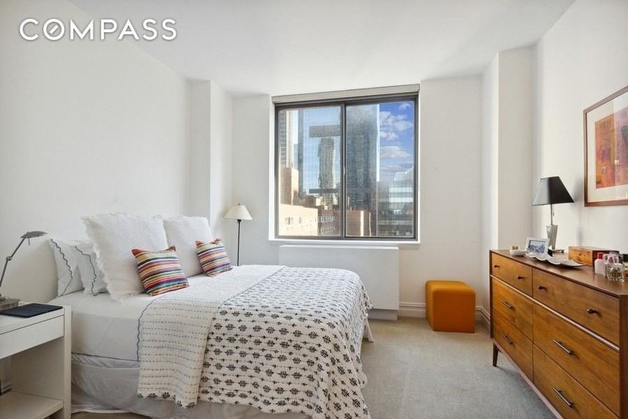 2 Columbus Ave #14C - Photo 6 of 10