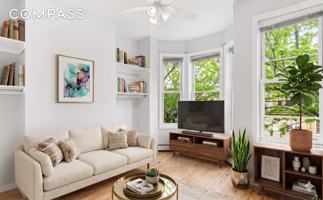 featured image of 2218 41st St #2R