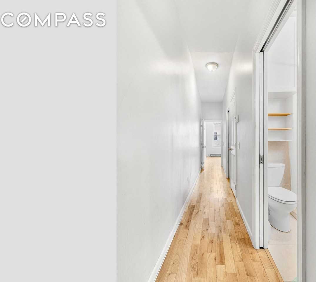 2218 41st St #2R - Photo 4 of 8