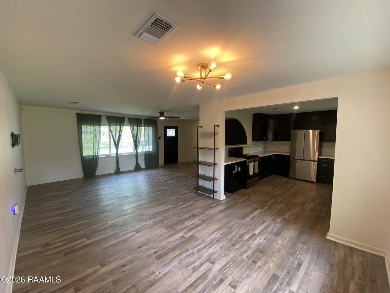 9922 N Parkview Dr - Photo 5 of 26