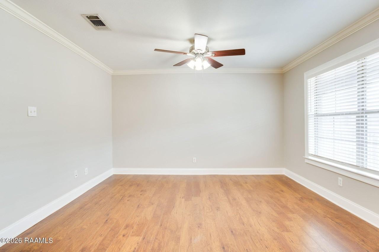 112 Hillside Dr #26 - Photo 5 of 13