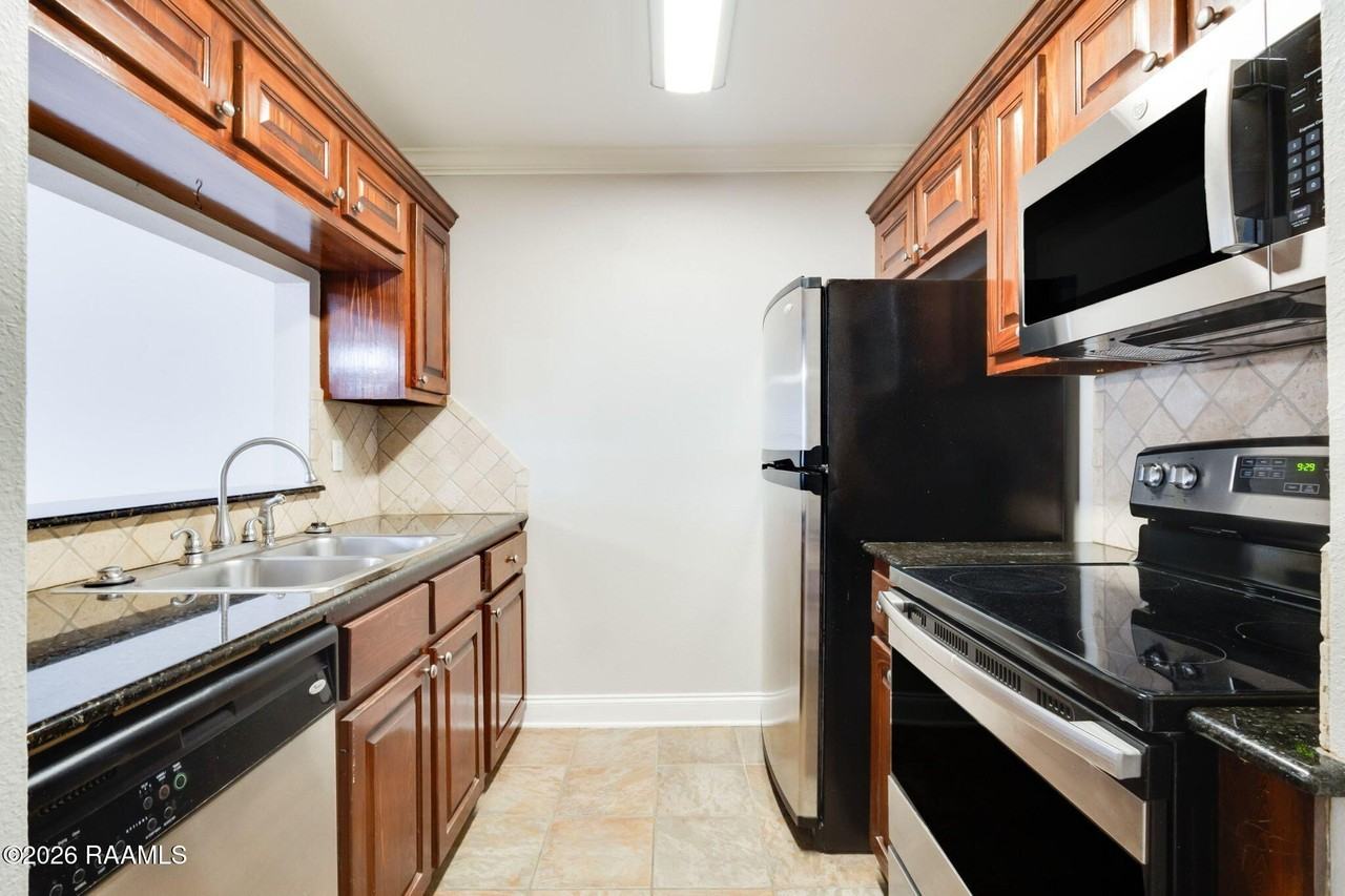 112 Hillside Dr #26 - Photo 7 of 13