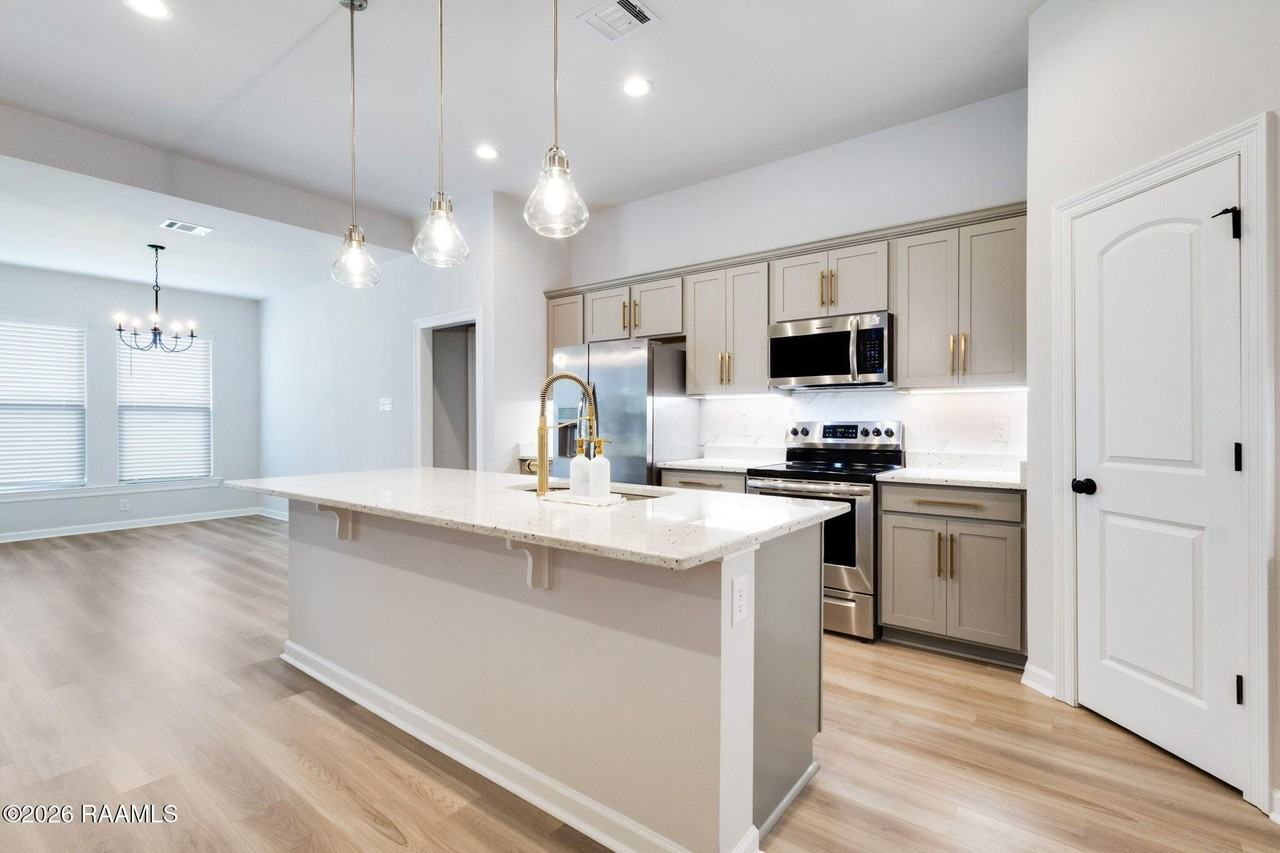 207 Peppercorn Way - Photo 2 of 23