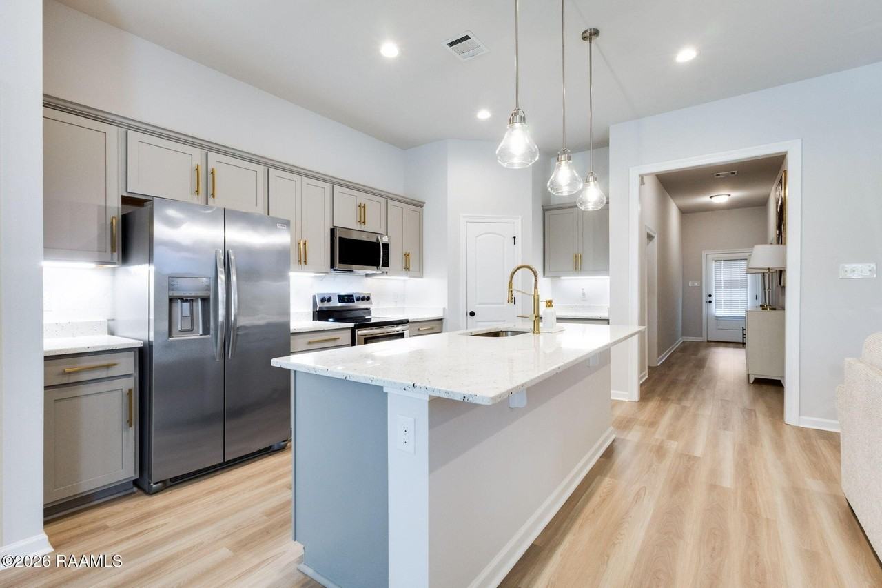 207 Peppercorn Way - Photo 3 of 23