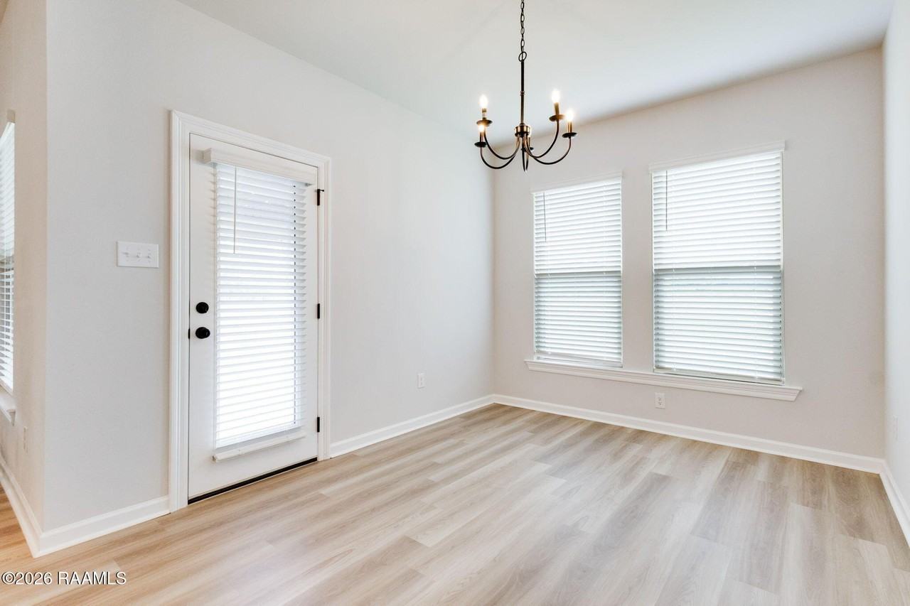 207 Peppercorn Way - Photo 5 of 23