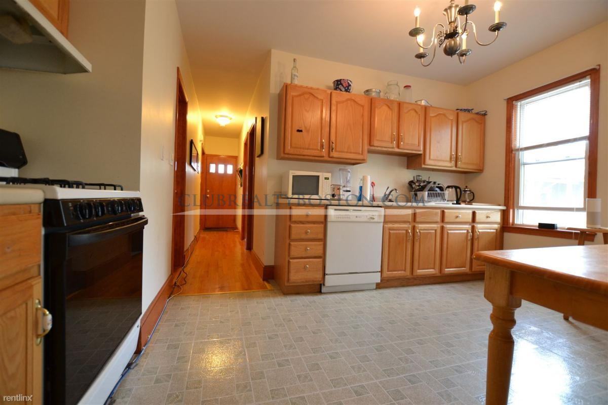 12 Montcalm Ave #2 - Photo 3 of 11