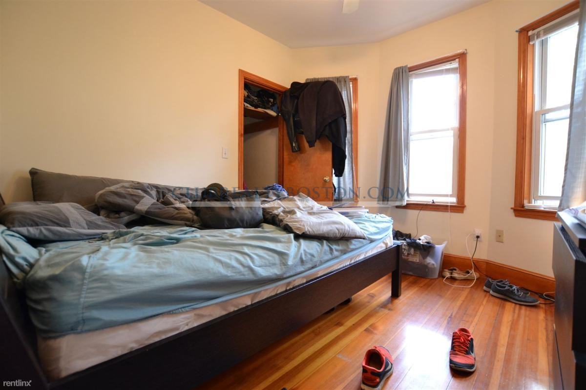 12 Montcalm Ave #2 - Photo 7 of 11