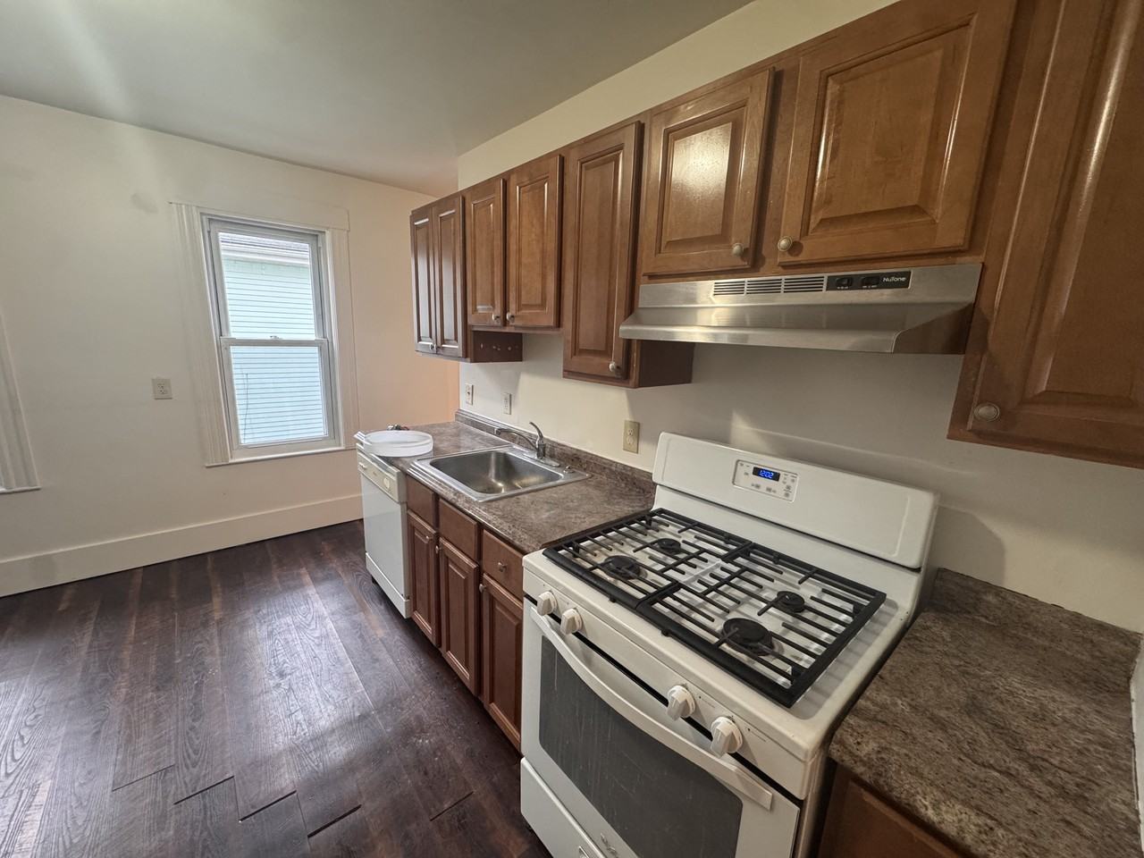 23 Belmont St #1 - Photo 3 of 16