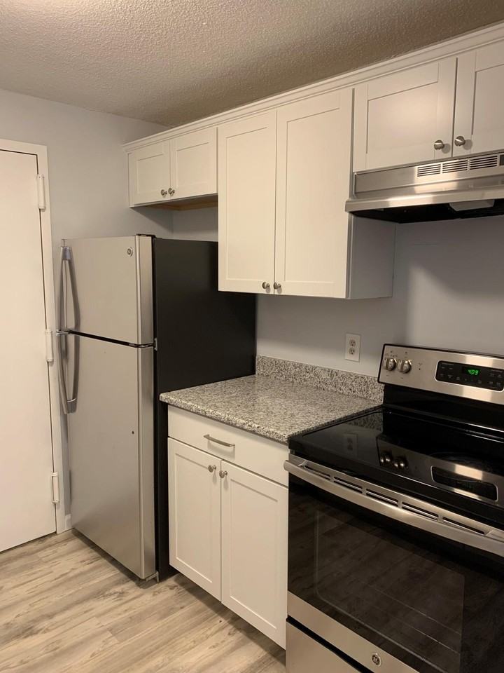 25 Village Rock Ln #1 - Photo 2 of 11