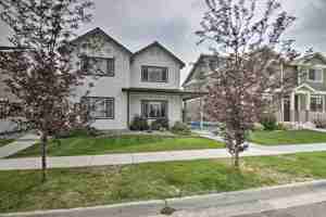 featured image of Durston Rd & S Cottonwood Rd #926