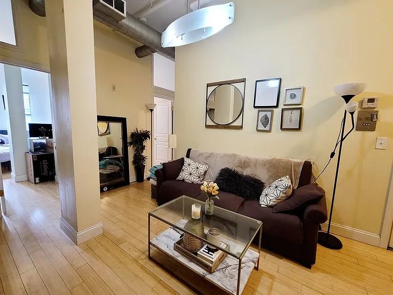 37 Temple Pl #404 - Photo 2 of 18