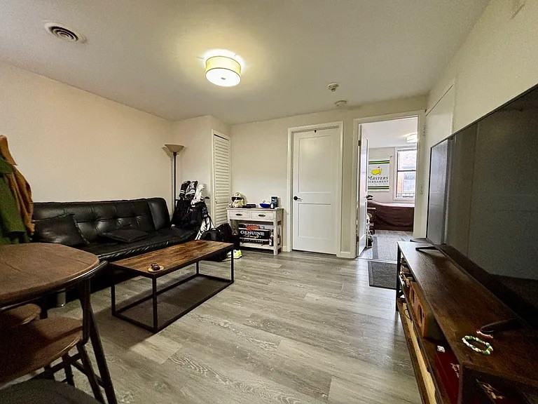 125 Salem St #5