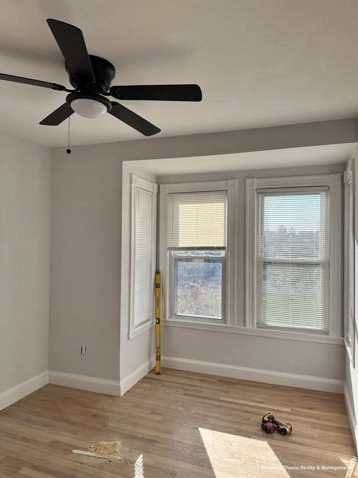 11 Vinal Ave #3C - Photo 7 of 8