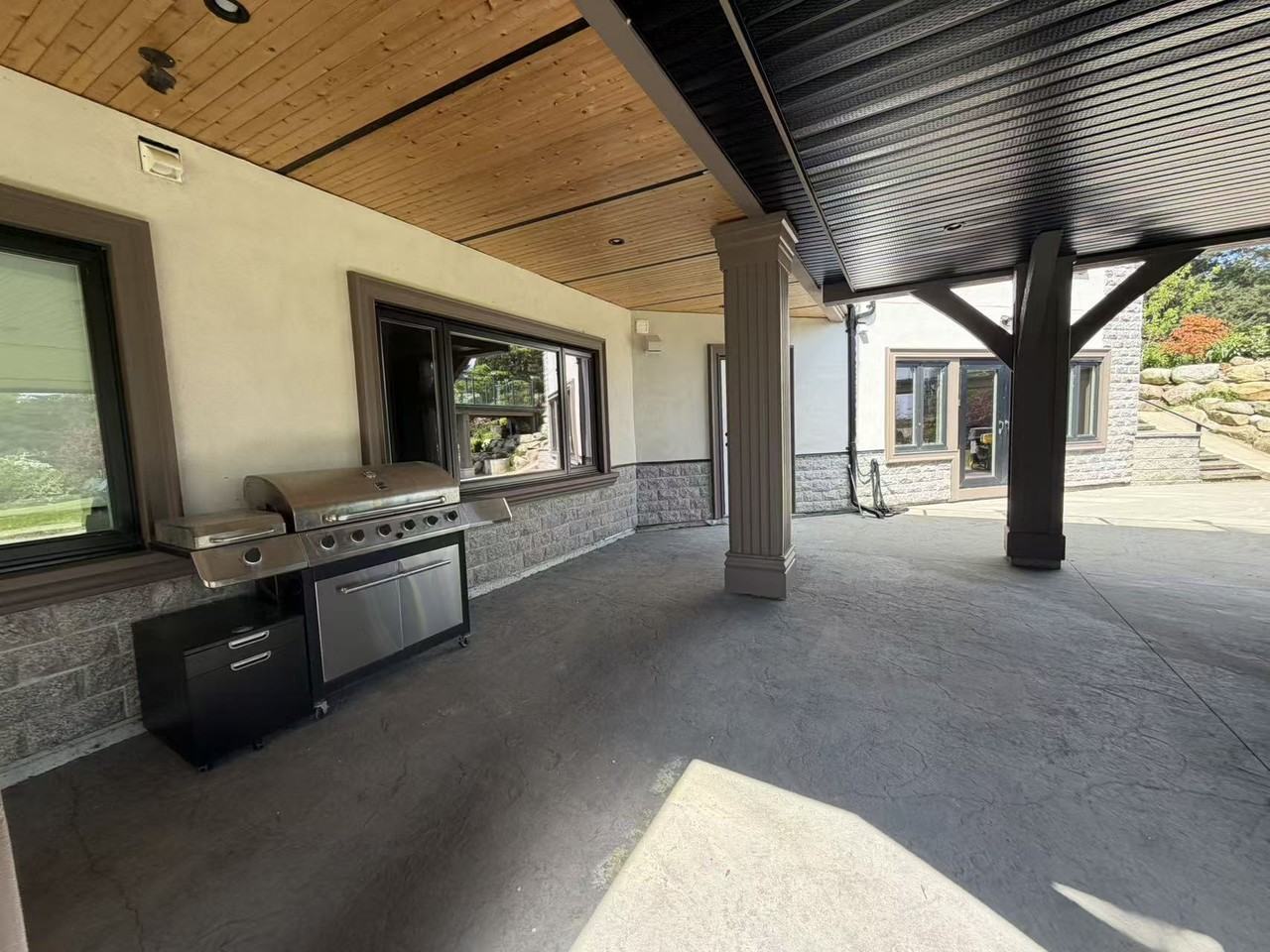 1900 180 Street - Photo 3 of 12