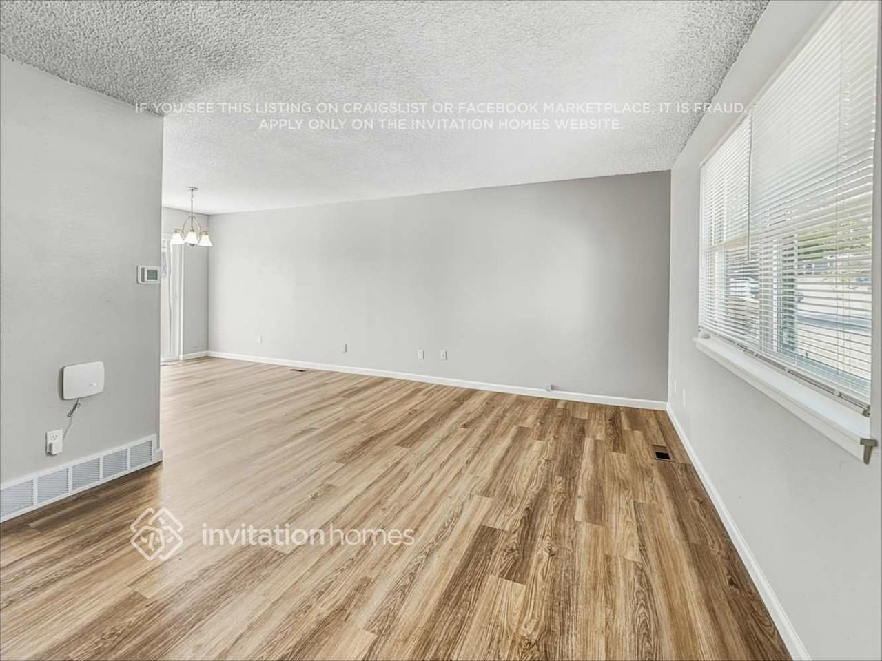 19064 E Eastman Ave - Photo 6 of 21