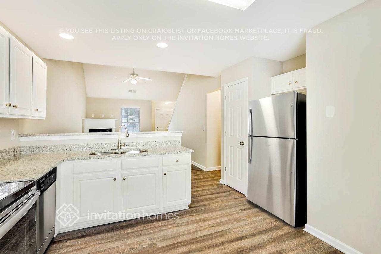 433 Kara Ln - Photo 5 of 21