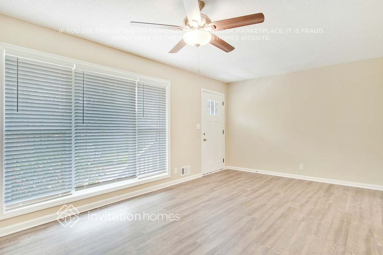 5795 Deerfield Trl - Photo 2 of 18