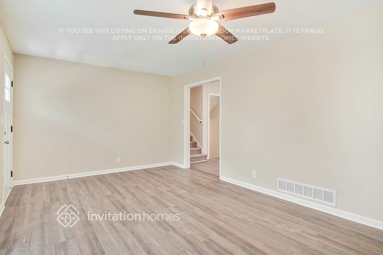 5795 Deerfield Trl - Photo 3 of 18