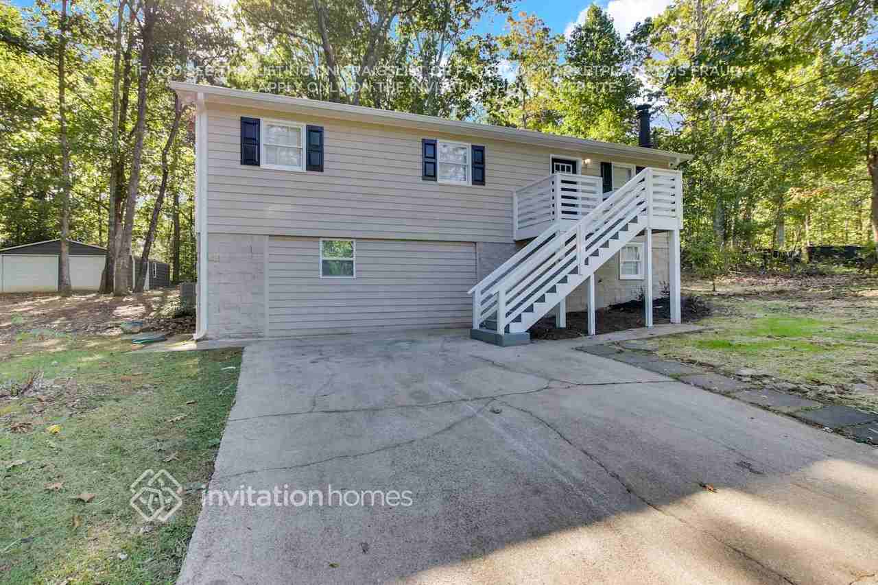 3995 Willowbrook Dr - Photo 3 of 26