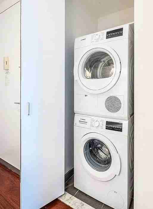 622 W 42nd St #N37H - Photo 7 of 13