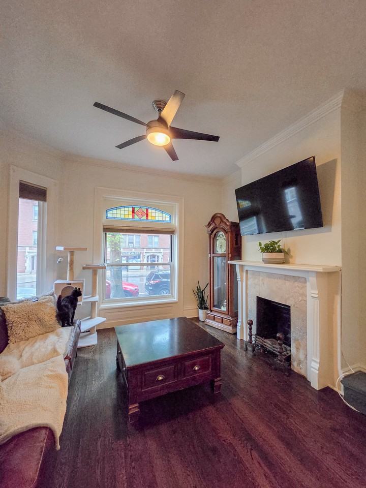 2505 N Racine Ave #1 - Photo 4 of 28