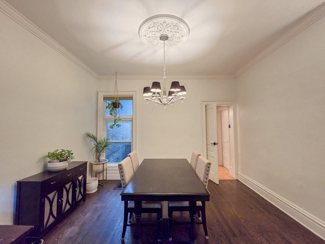 2505 N Racine Ave #1 - Photo 6 of 28