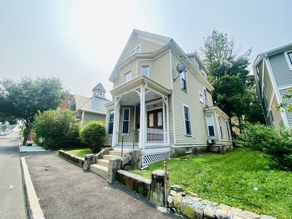 William St #2B - Photo 3 of 7