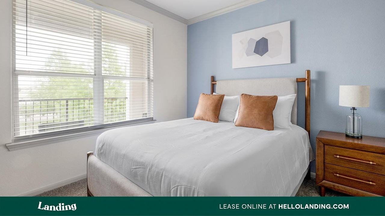 15330 Liberty River Dr - Photo 4 of 50