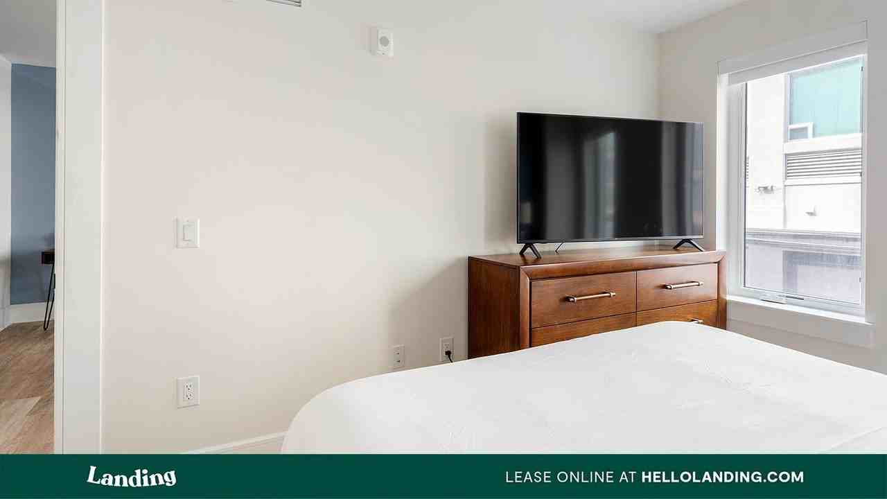 700 N. Delaware Ave. - Photo 3 of 50