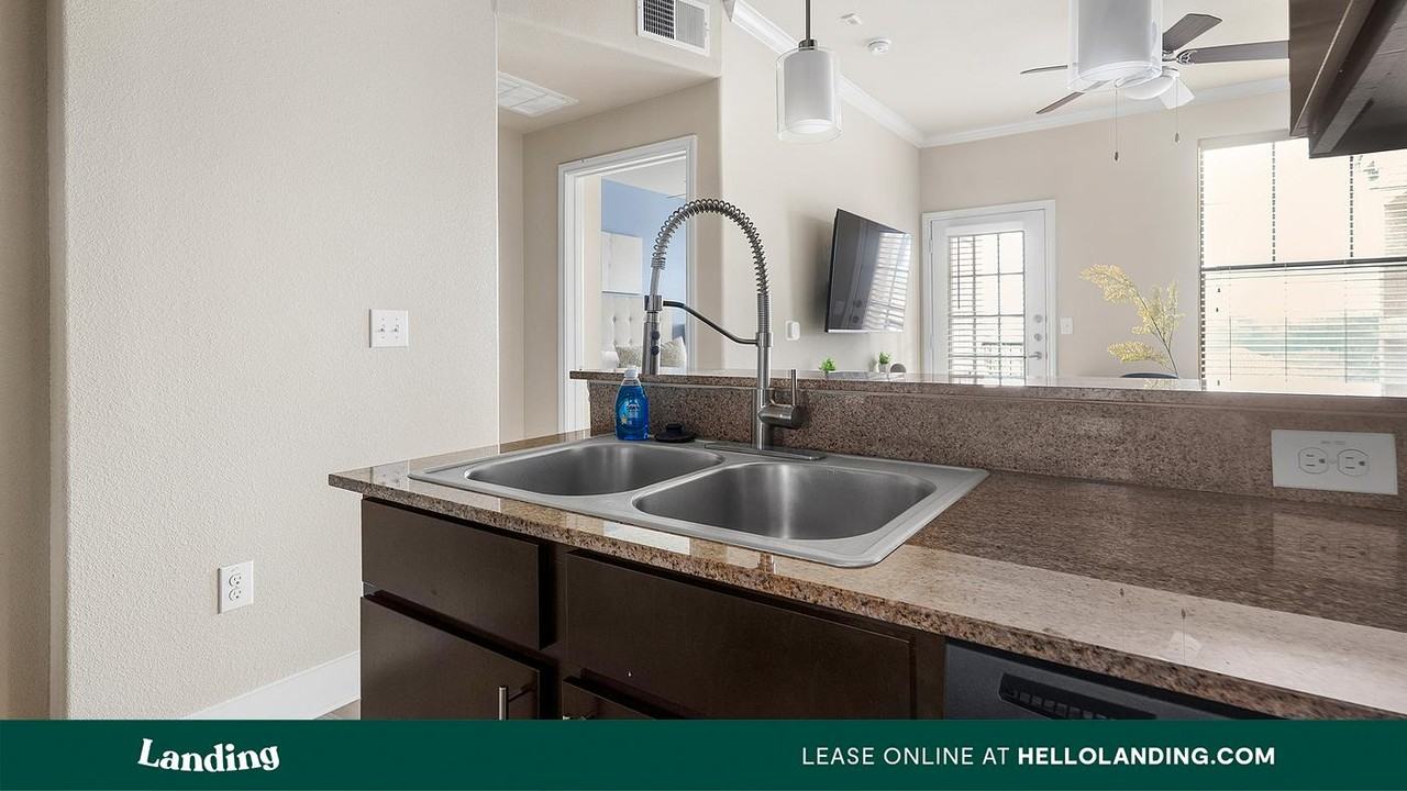 7500 I-35 - Photo 4 of 50