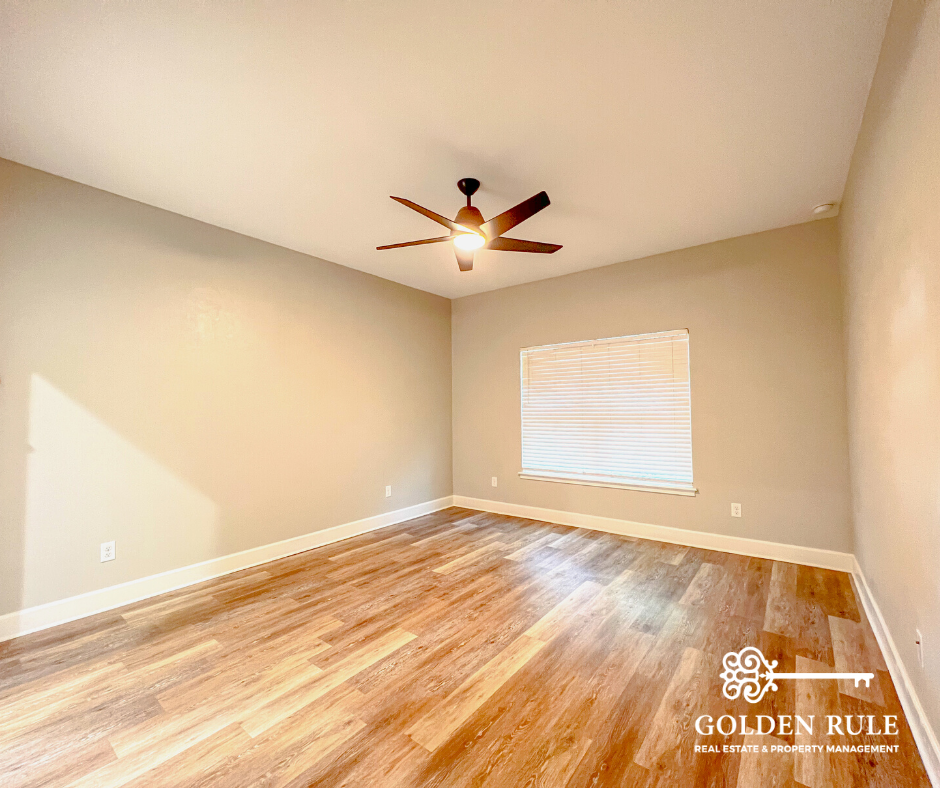 25726 Southwestavenue - Photo 5 of 12