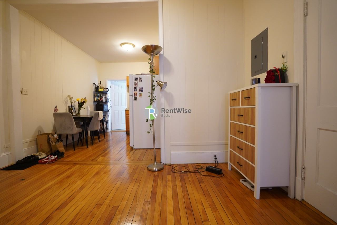 20 Royce Rd #8 - Photo 4 of 19