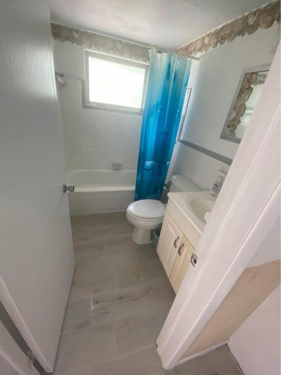 18 N Melbourne St - Photo 5 of 6