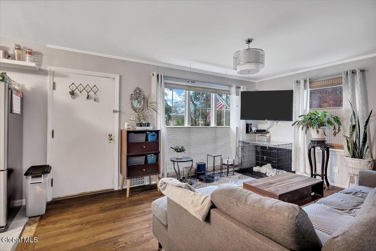 39 Buell St