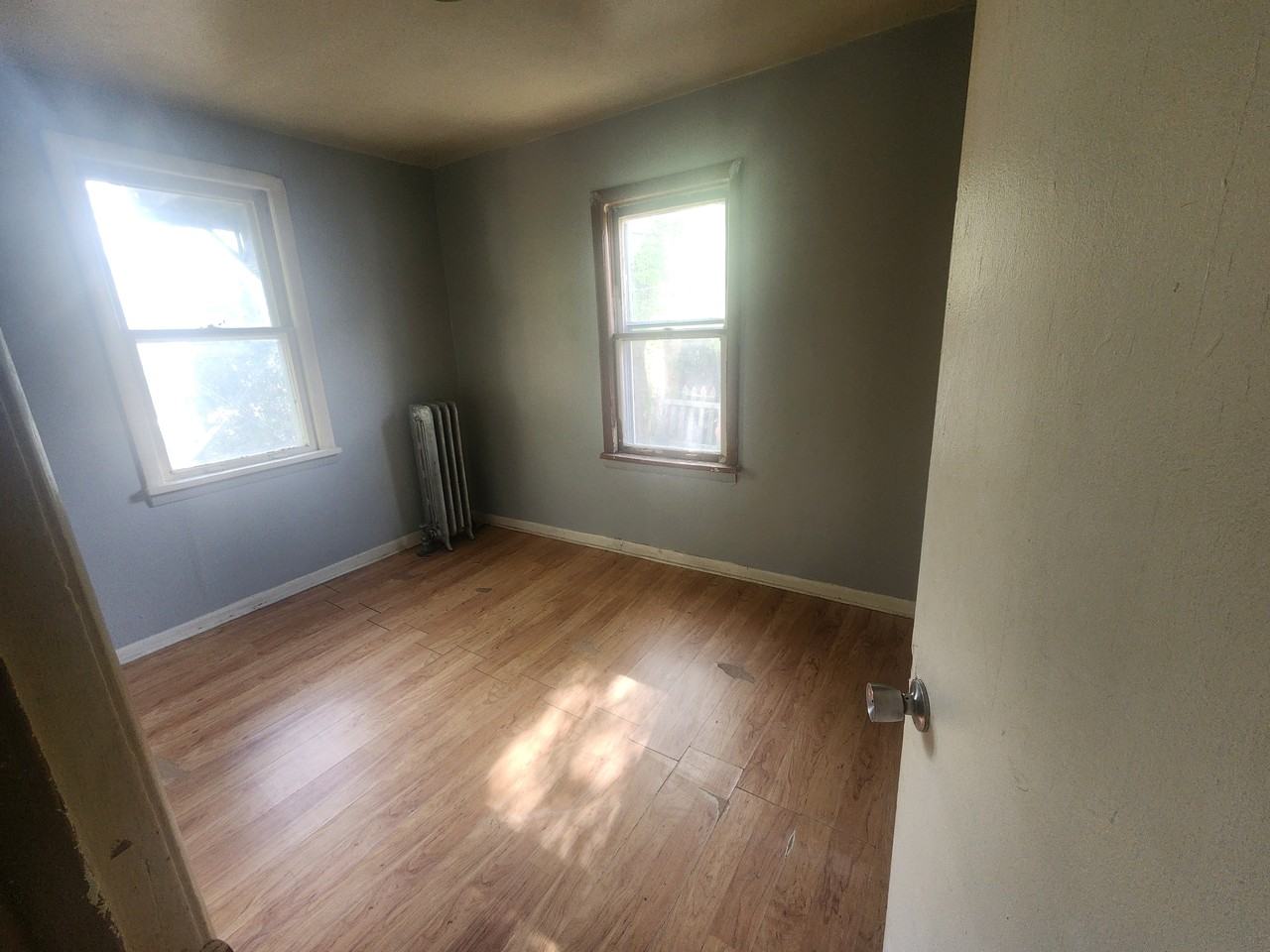 1613 53rd St - Photo 6 of 6