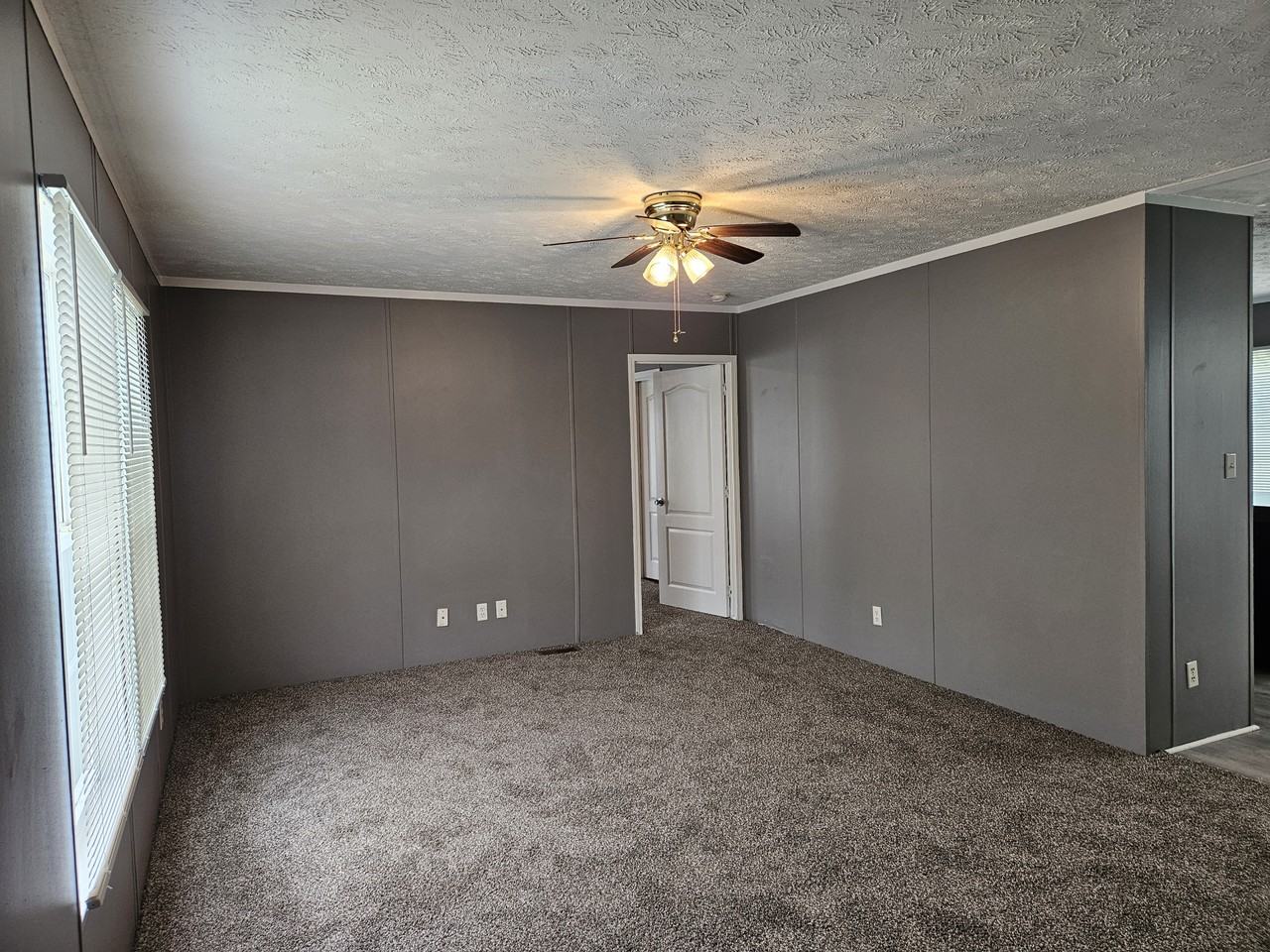 94 Lynnwood Cir #43 - Photo 5 of 24