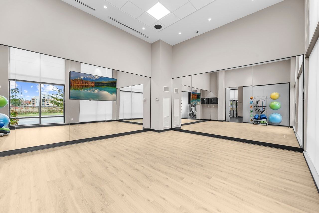 681 Yonge Street #227 - Photo 5 of 13