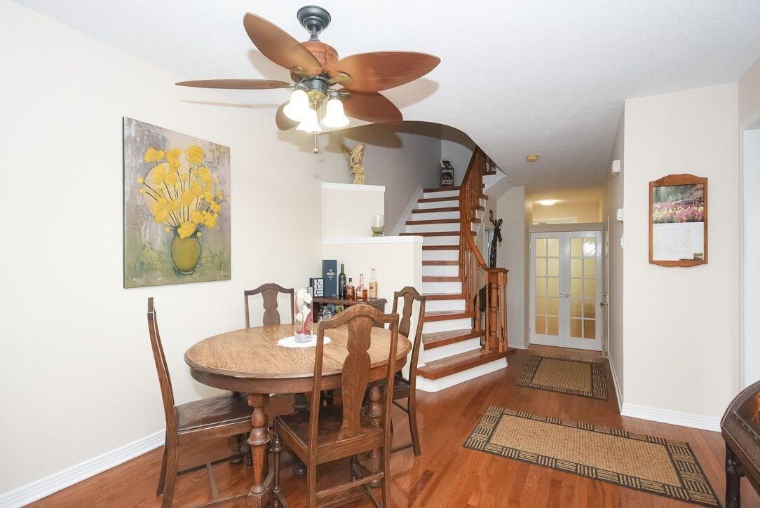 933 Markwick Crescent - Photo 6 of 22