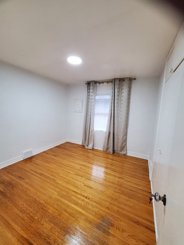 58 Terraview Boulevard - Photo 5 of 9