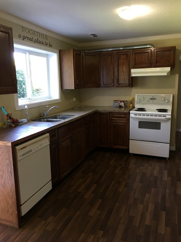 5379 4 Avenue - Photo 5 of 12