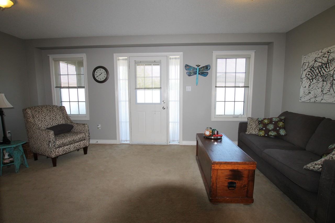 1407 Gordon St - Photo 6 of 24