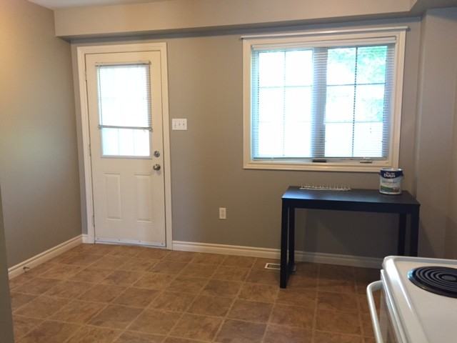 1407 Gordon St - Photo 7 of 24
