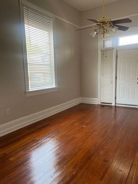 2436 Laharpe St - Photo 4 of 25