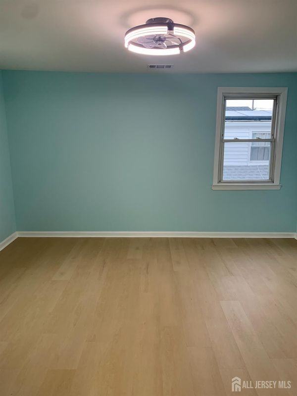 47 Holly St ##2 - Photo 2 of 27