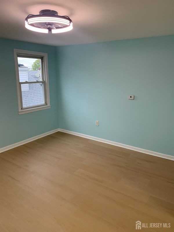 47 Holly St ##2 - Photo 4 of 27