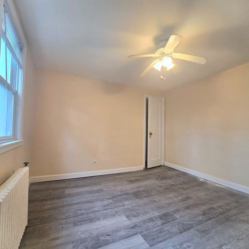 592 Sherman Ave ##D1 - Photo 6 of 9