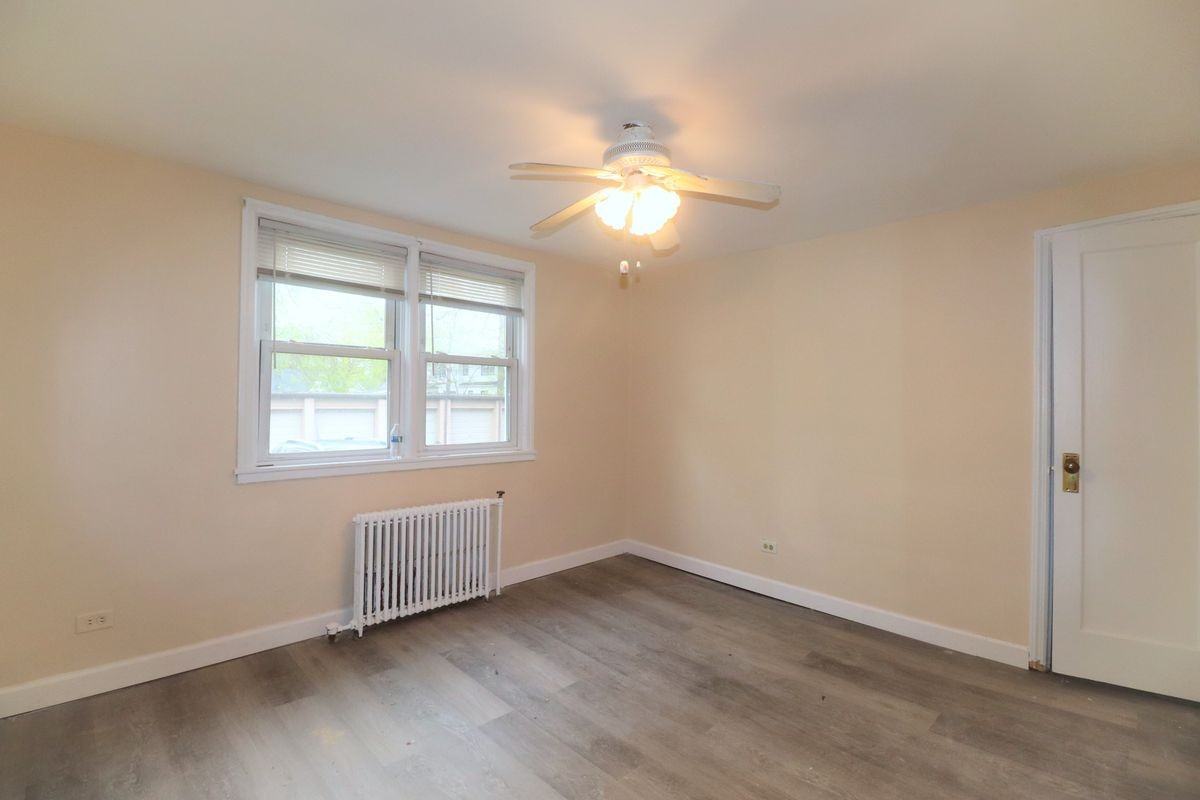 592 Sherman Ave ##D1 - Photo 7 of 9